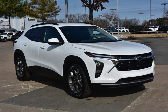 New 2026 Chevrolet Trax LT image 3