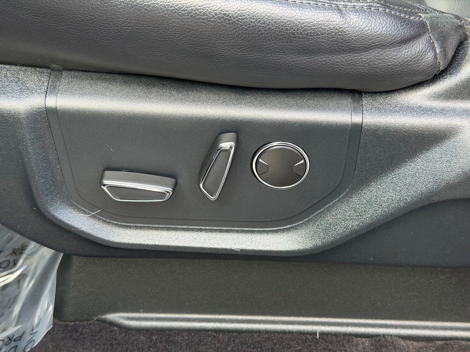 Used 2021 Ford Expedition Limited AWD/4WD image 15