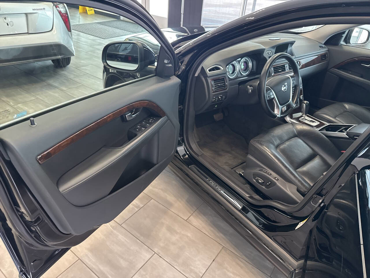 Used 2012 Volvo S80 3.2 FWD image 25