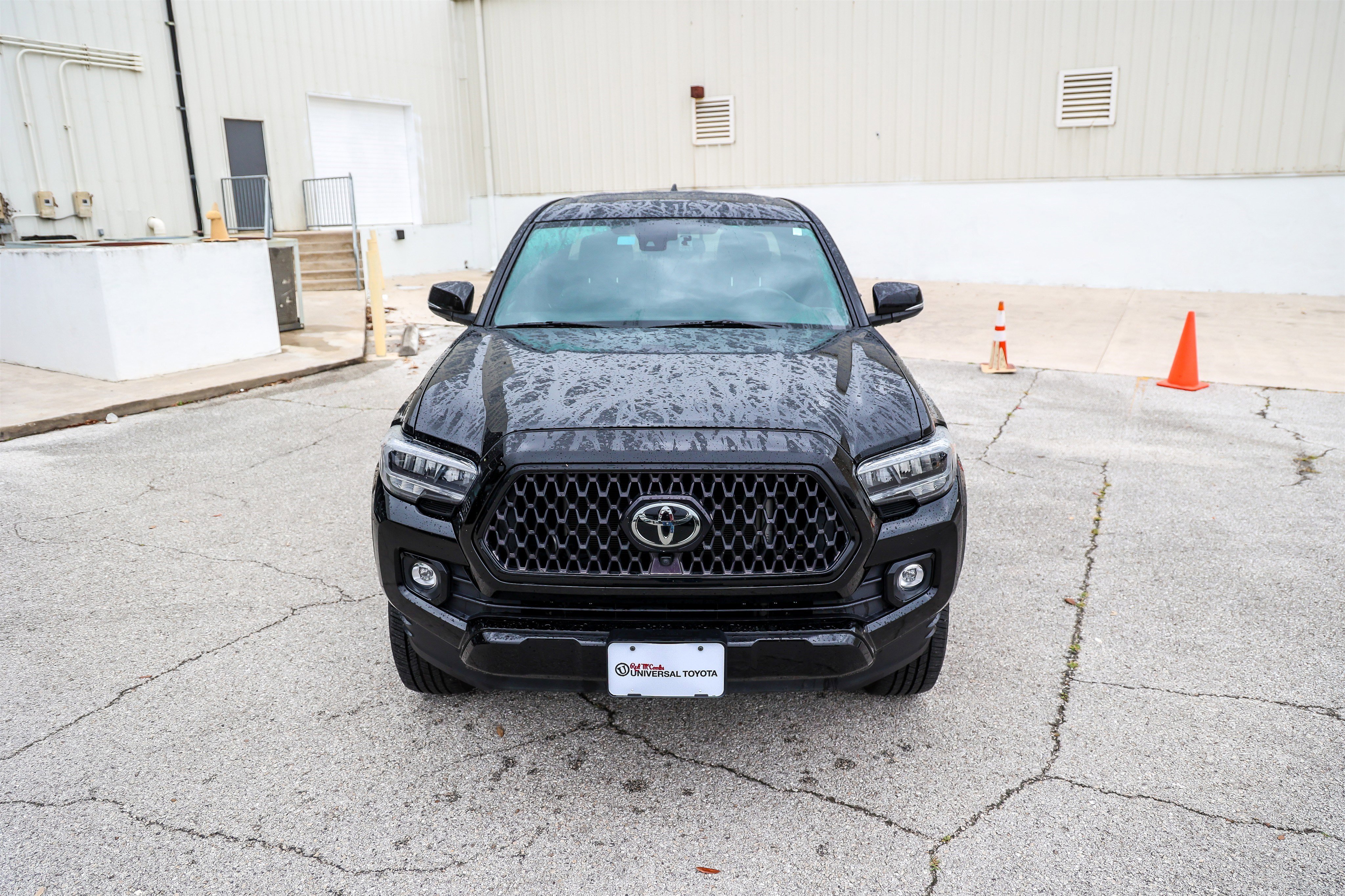 Used 2023 Toyota Tacoma Limited w/ Nightshade Package AWD/4WD image 4