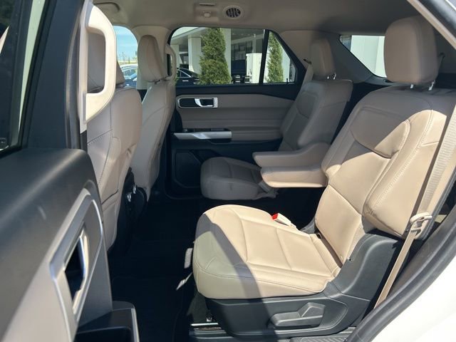 Used 2022 Ford Explorer XLT w/ Equipment Group 202A image 23