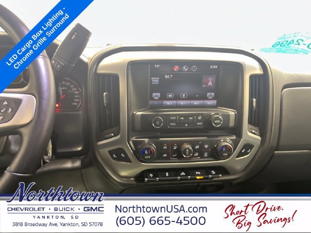 Used 2015 GMC Sierra 1500 SLT w/ SLT Preferred Package AWD/4WD image 18