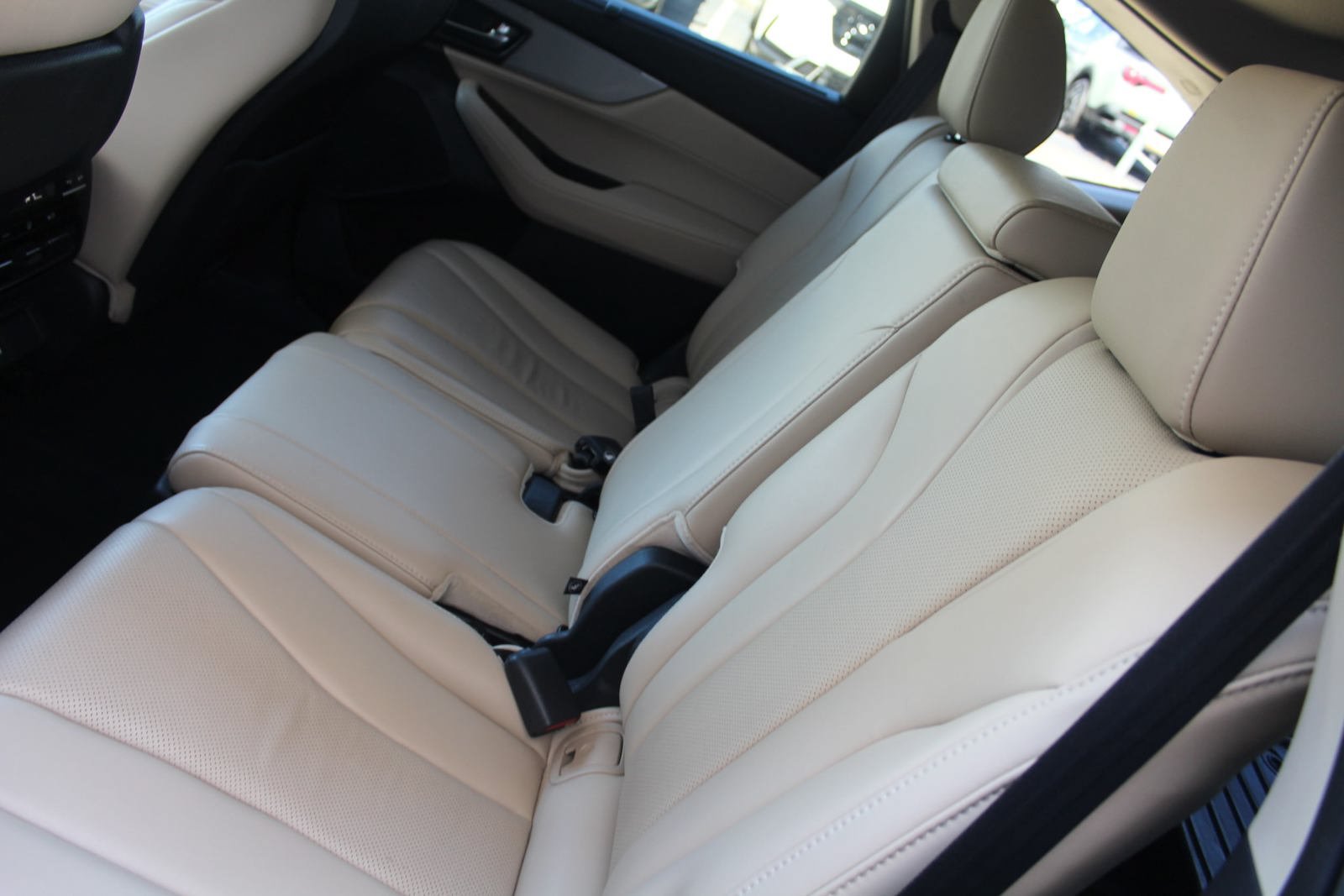Certified 2023 Acura MDX w/ Technology Package FWD image 17
