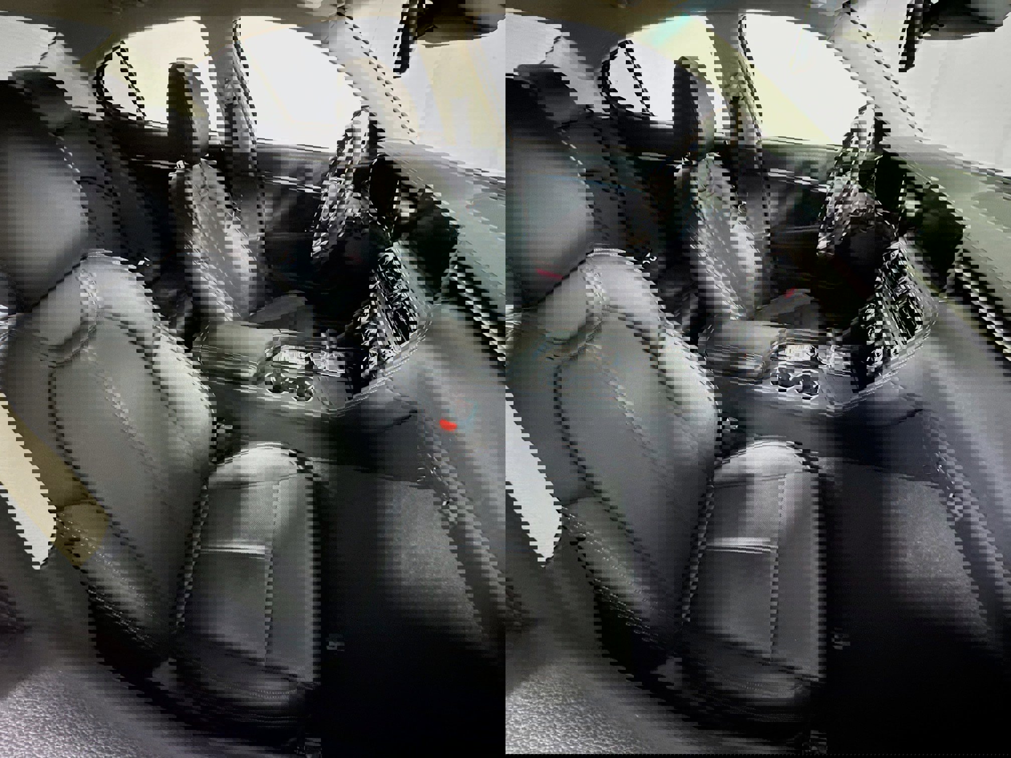 Used 2022 Genesis G70 2.0T image 27