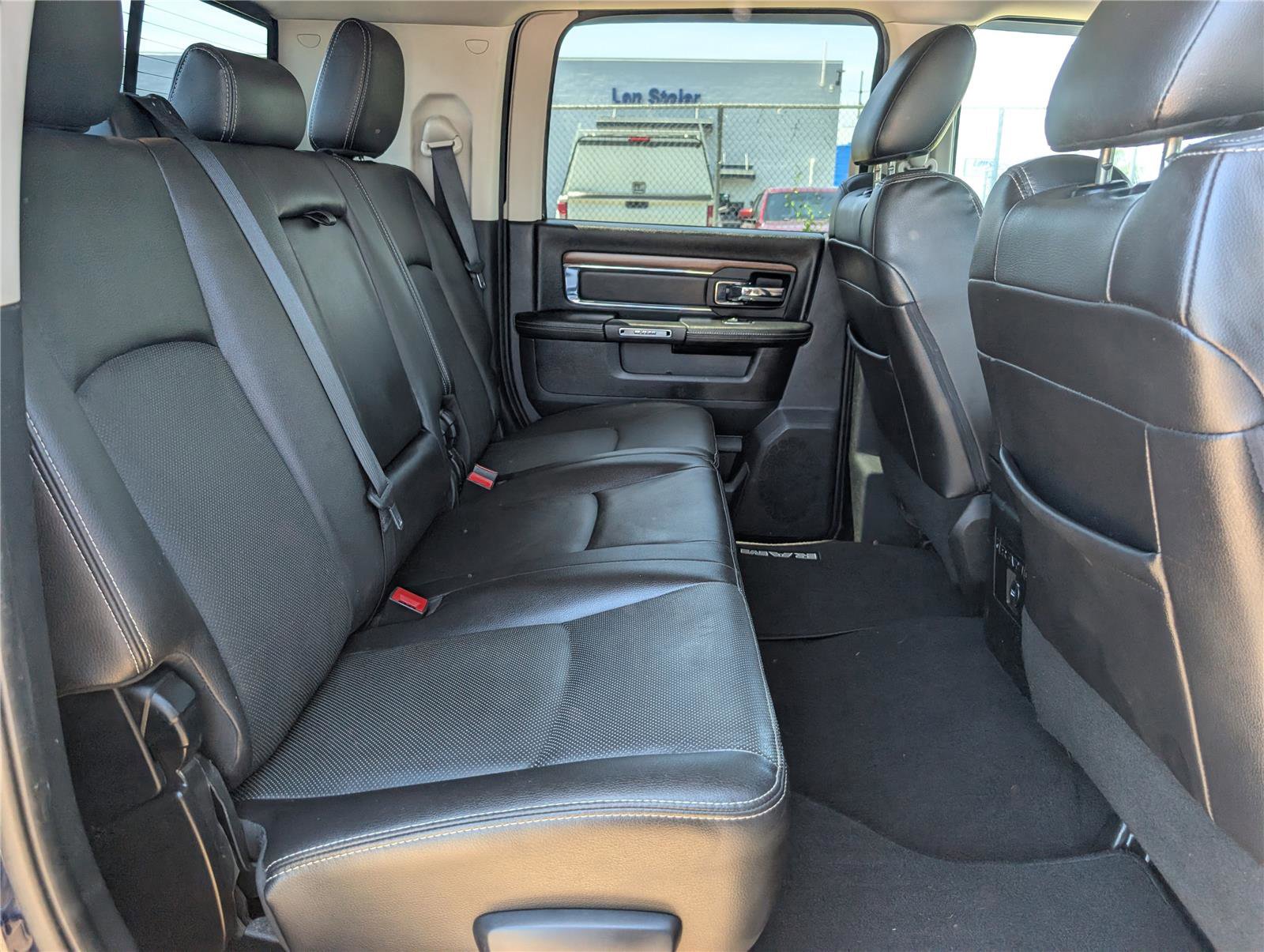 Used 2016 RAM 2500 Laramie AWD/4WD image 13