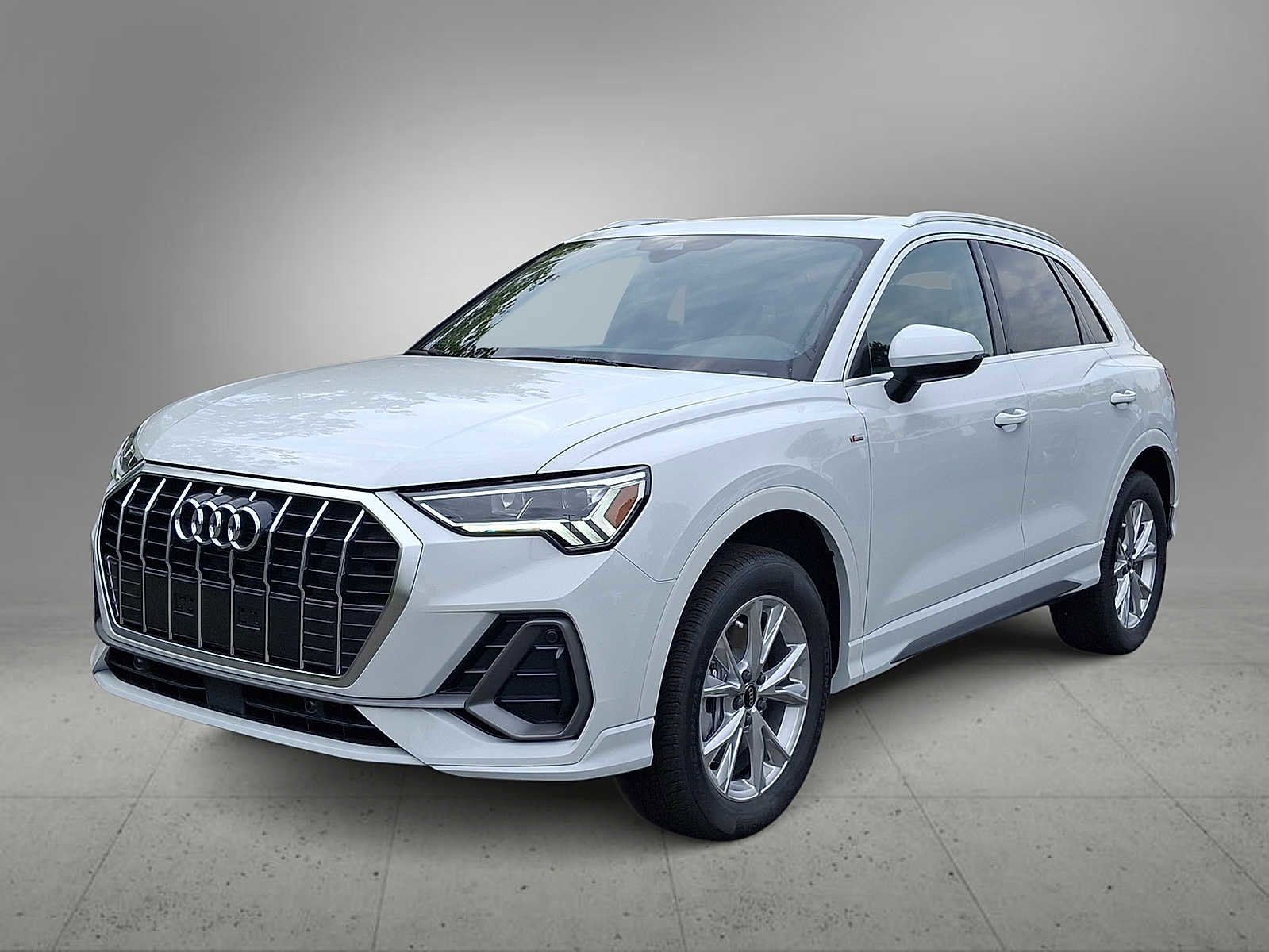 New 2025 Audi Q3 2.0T Premium