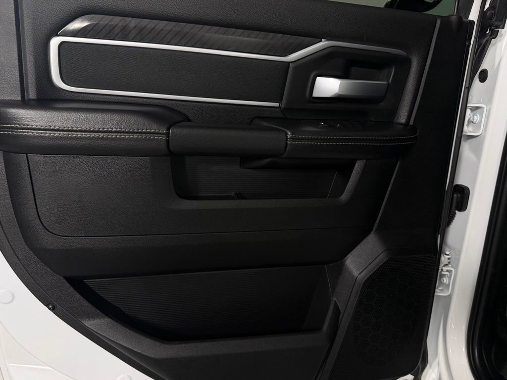 Used 2025 RAM 2500 Big Horn image 28