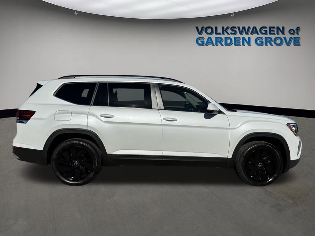 New 2026 Volkswagen Atlas SE image 8