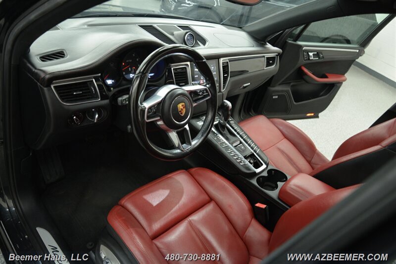 Used 2018 Porsche Macan GTS AWD/4WD image 12