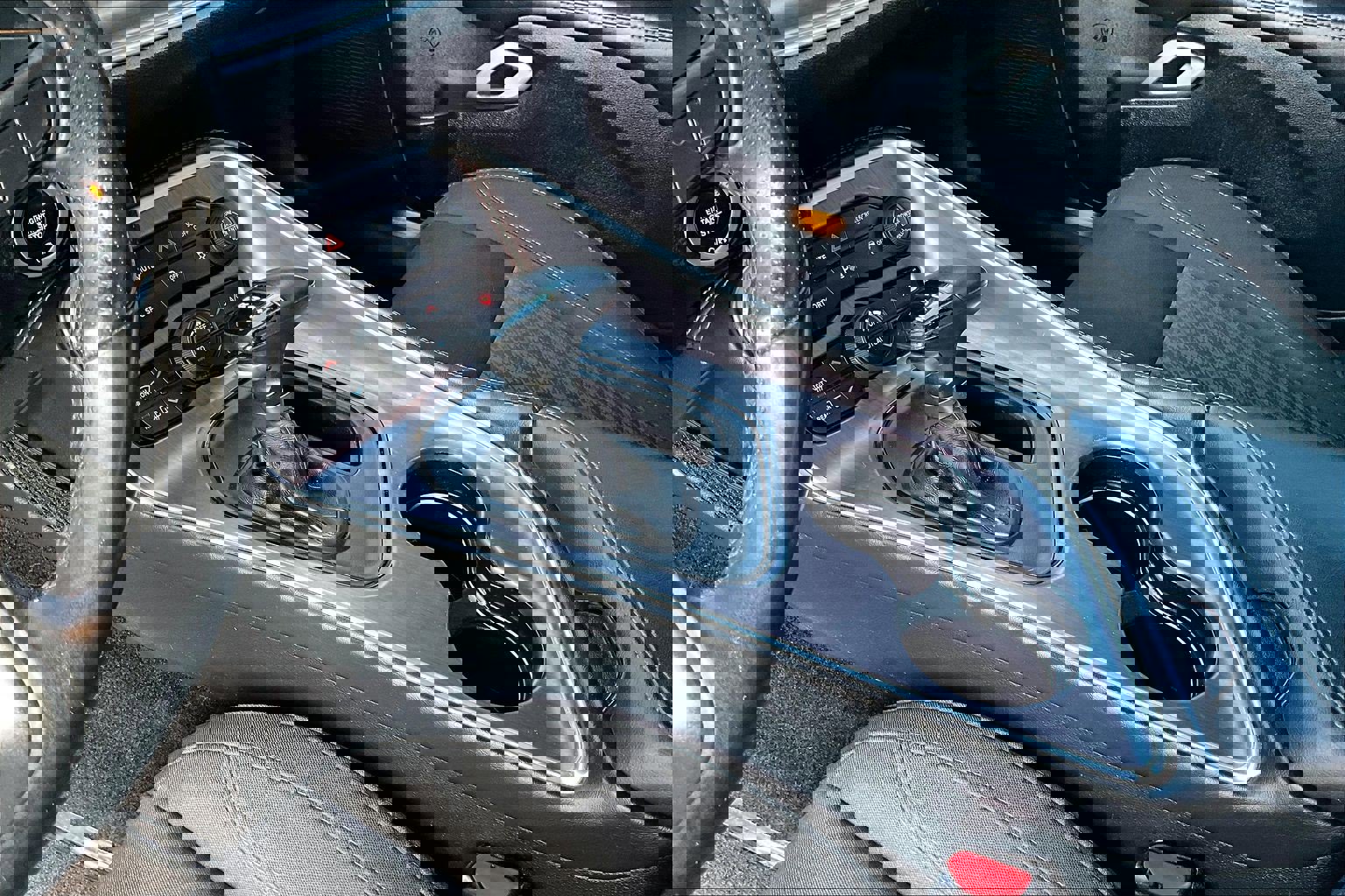 Used 2018 Dodge Challenger SXT w/ Blacktop Package image 13