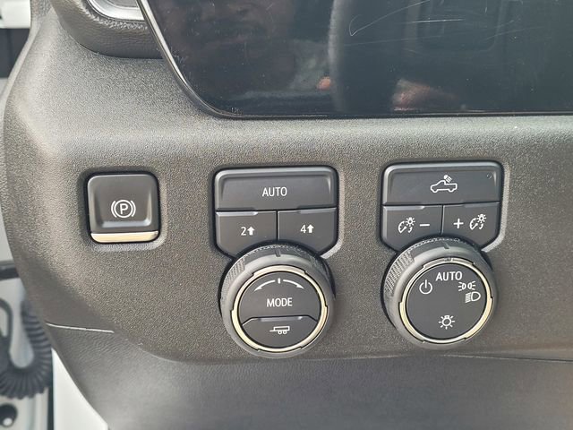 Used 2025 Chevrolet Silverado 1500 LT image 23