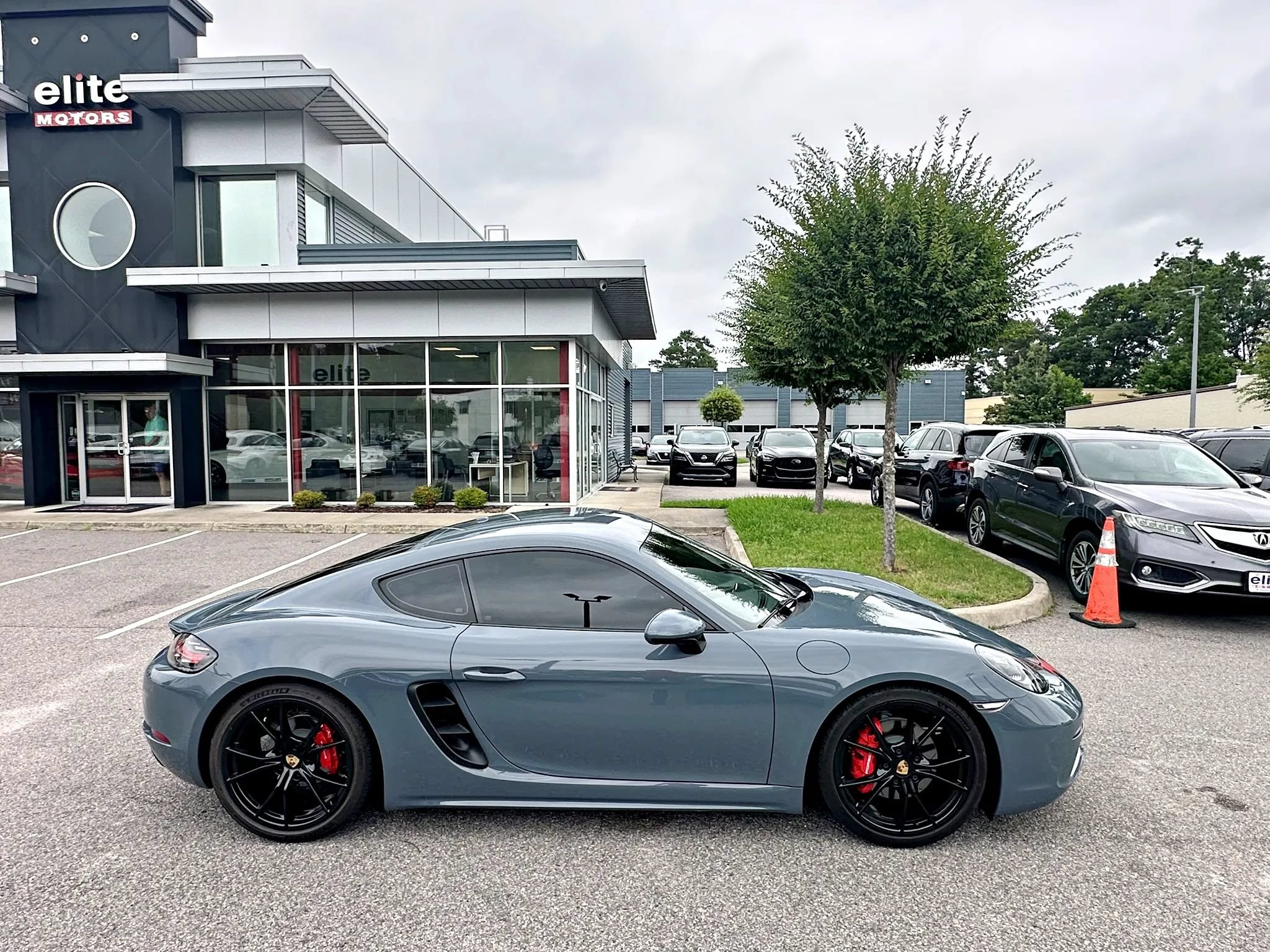 Used 2017 Porsche 718 Cayman S RWD image 12