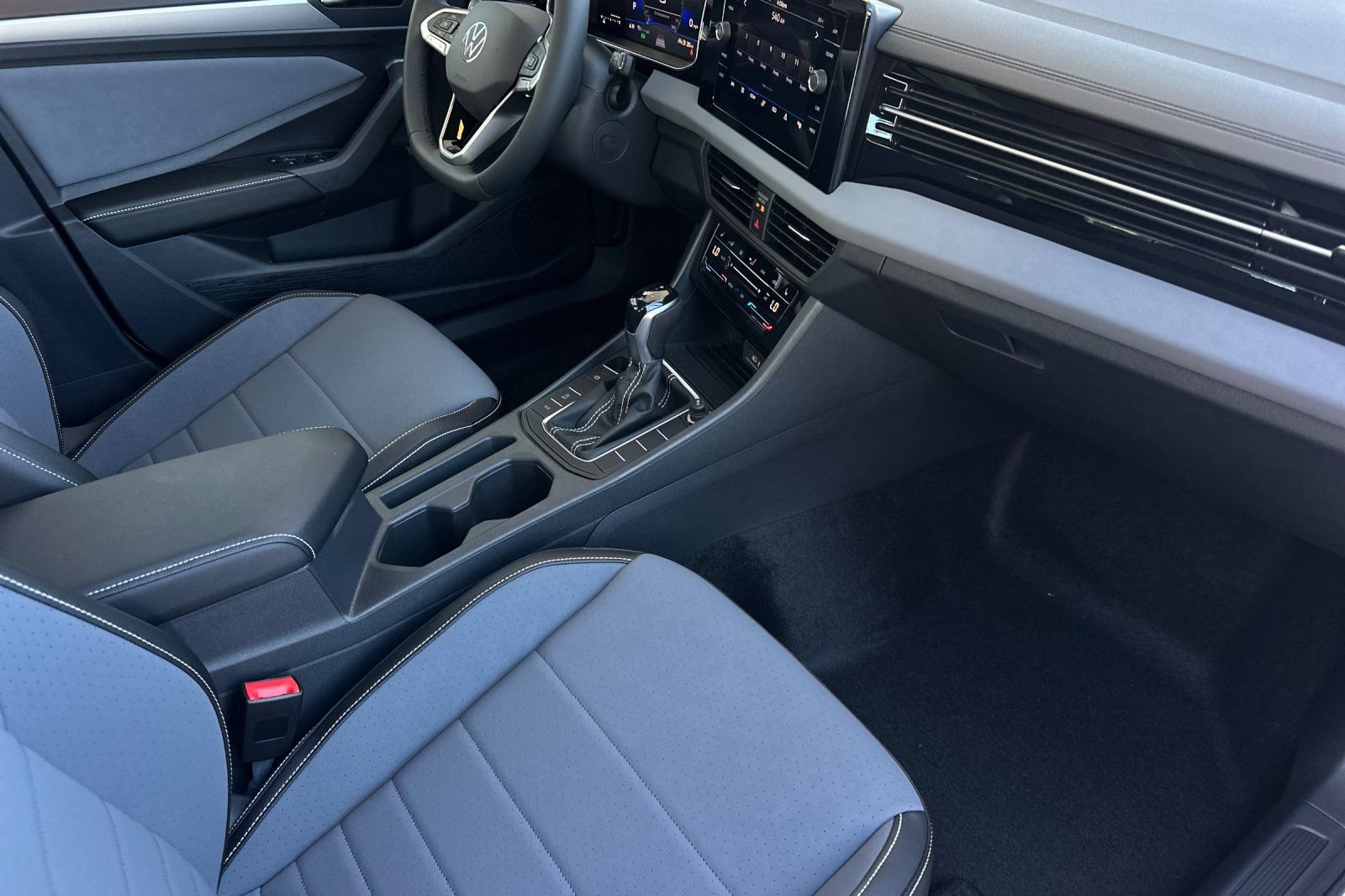New 2026 Volkswagen Jetta SE FWD image 15