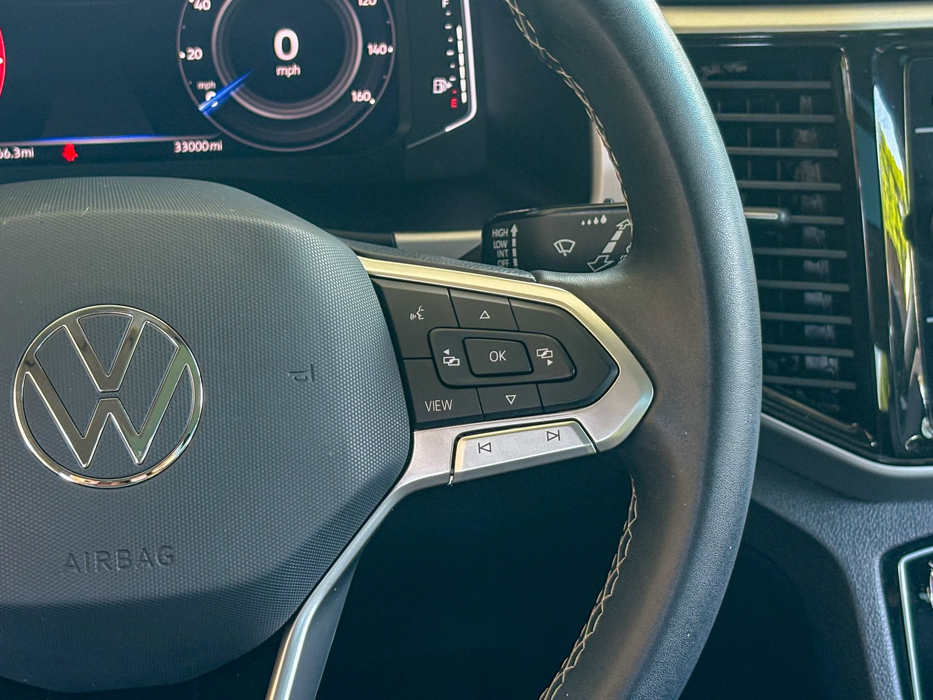 Used 2023 Volkswagen Atlas SE w/ Panoramic Sunroof Package FWD image 35