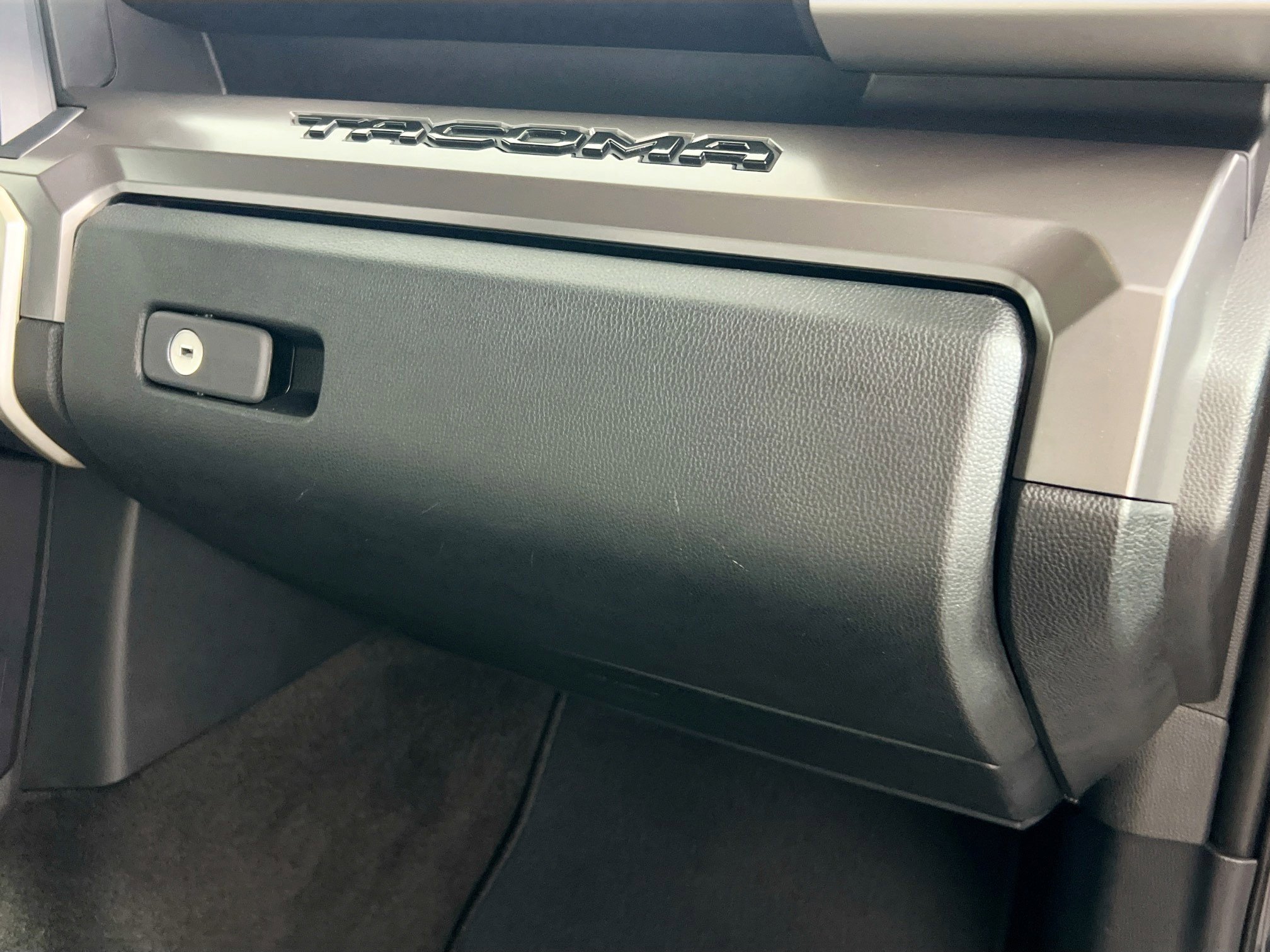 Used 2024 Toyota Tacoma SR5 w/ SR5 Upgrade Package image 35