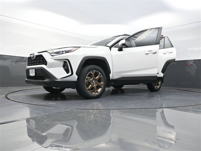 Used 2023 Toyota RAV4 AWD Hybrid image 41