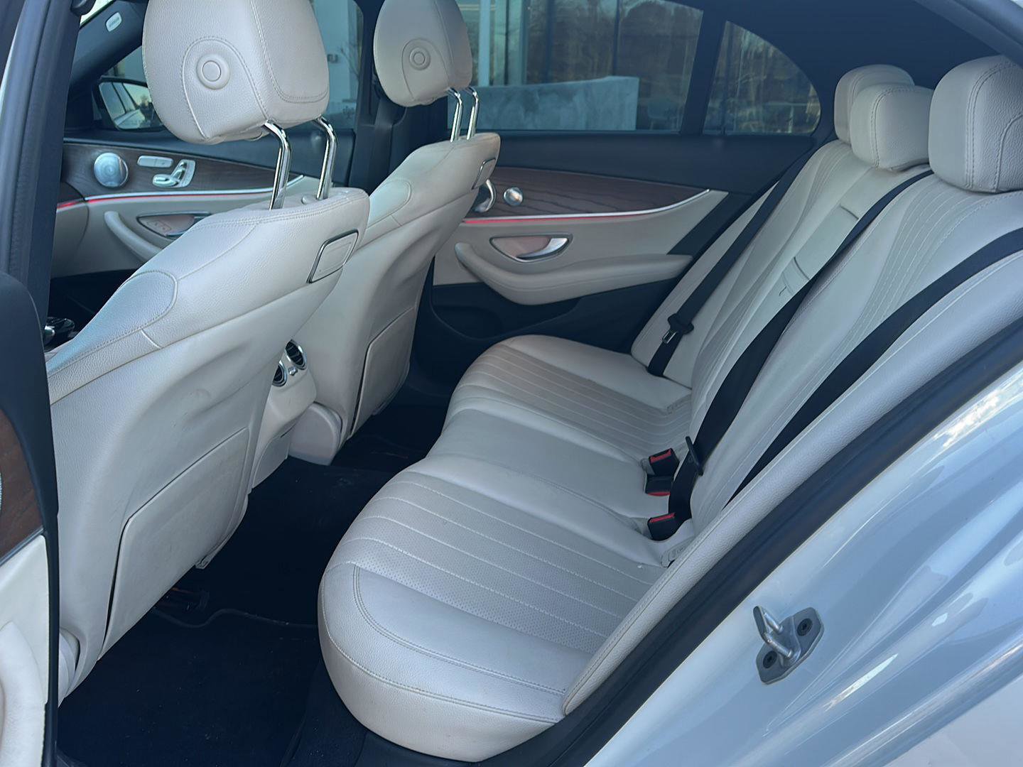 Used 2018 Mercedes-Benz E 300 E 300 image 19