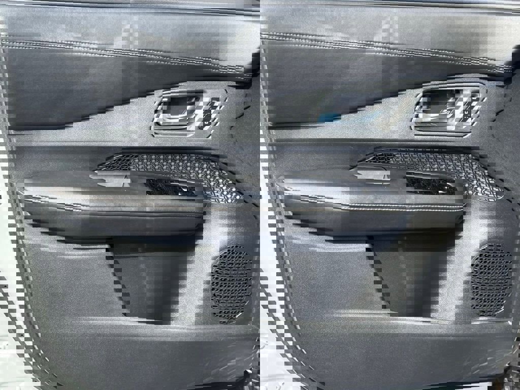 Used 2023 Nissan Ariya FWD image 17