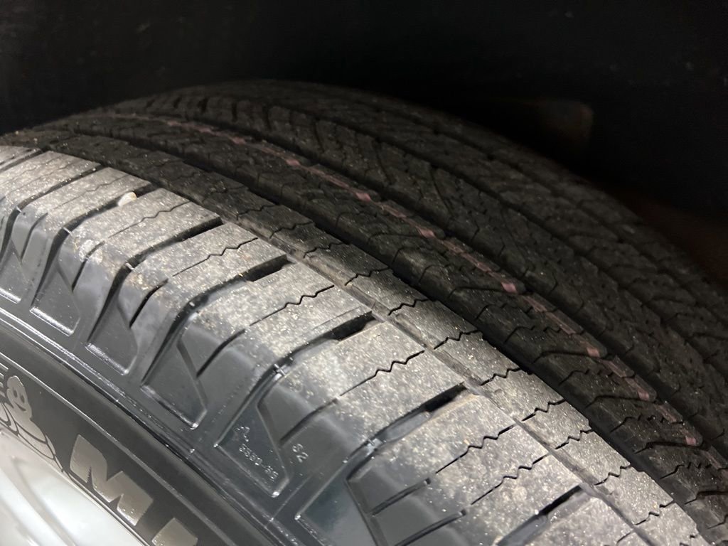 Used 2024 Chevrolet Suburban LT image 47