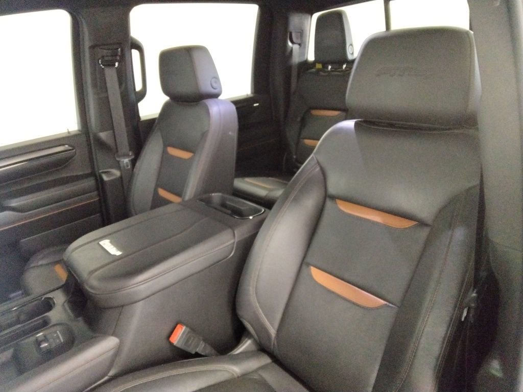 Used 2024 GMC Sierra 2500 AT4 w/ Technology Package image 33