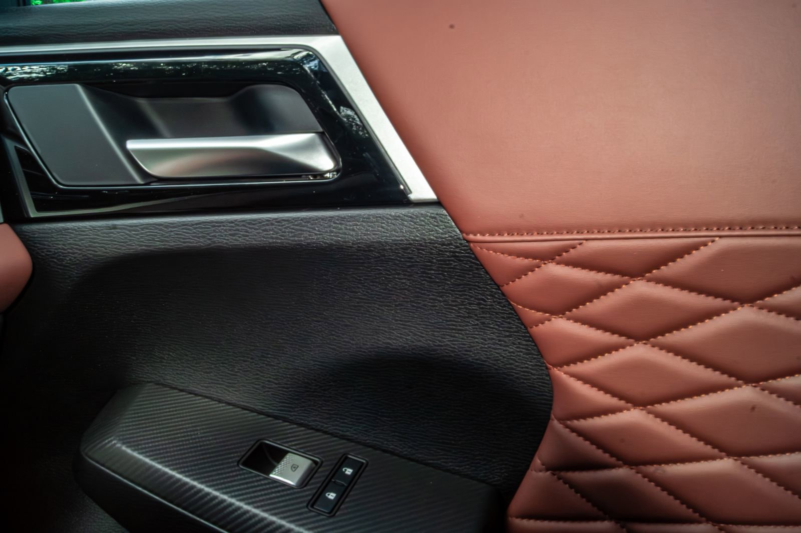 New 2025 Mitsubishi Outlander SEL image 24