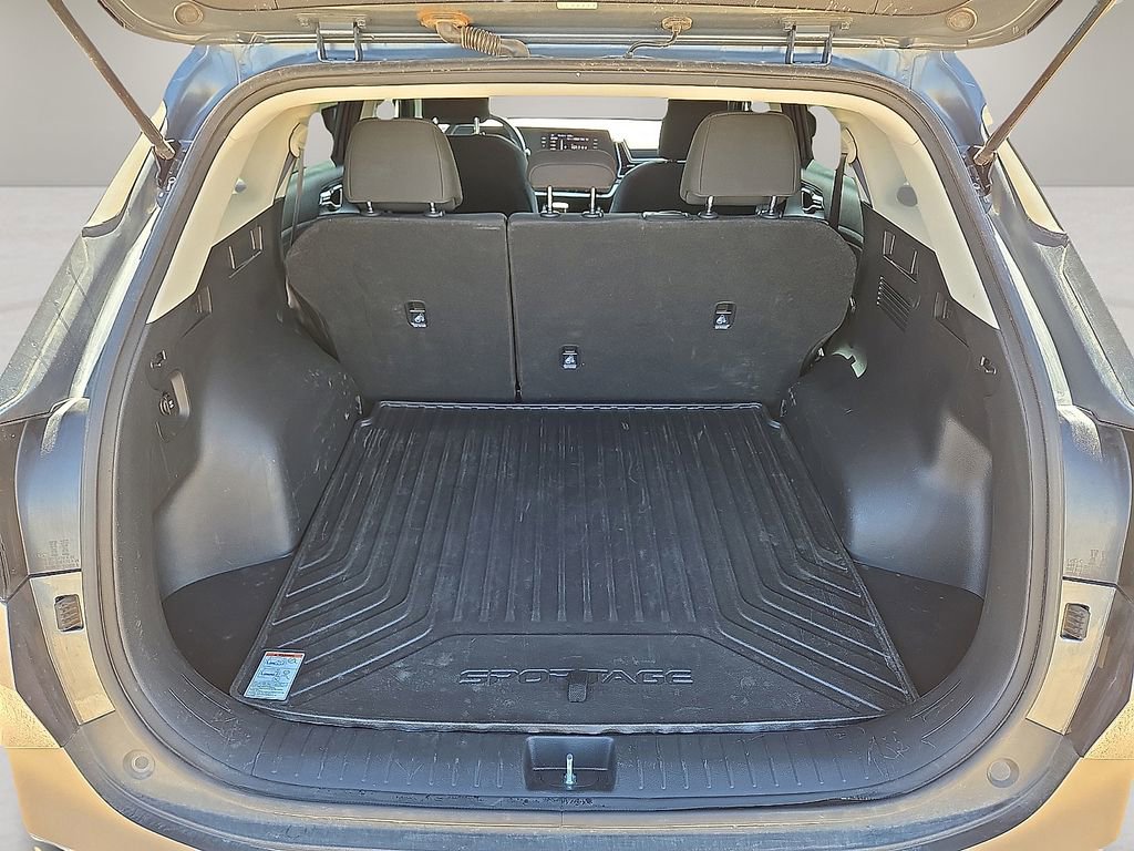 Used 2024 Kia Sportage LX image 13