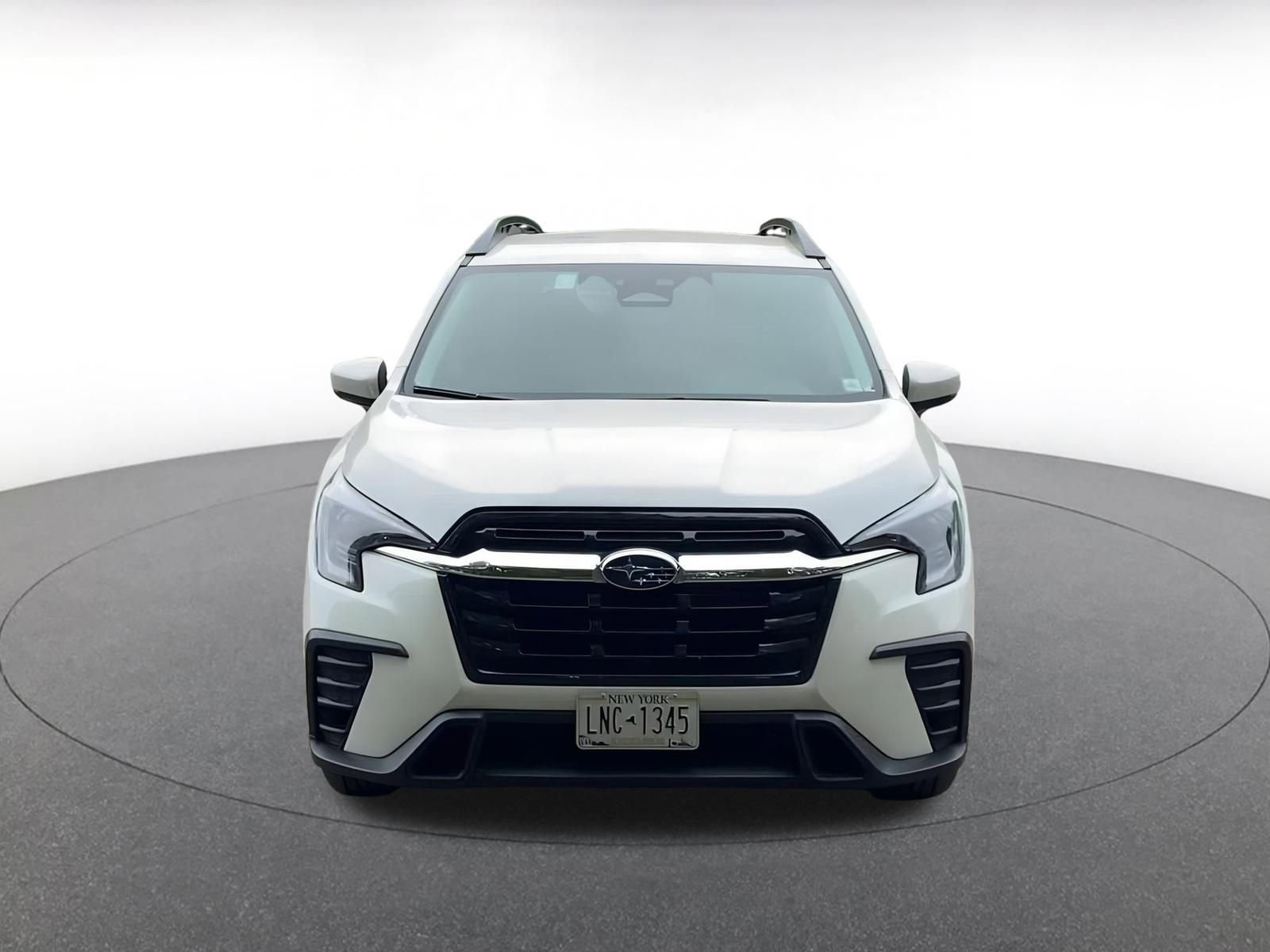 Used 2024 Subaru Ascent Premium w/ Convenience Package image 5