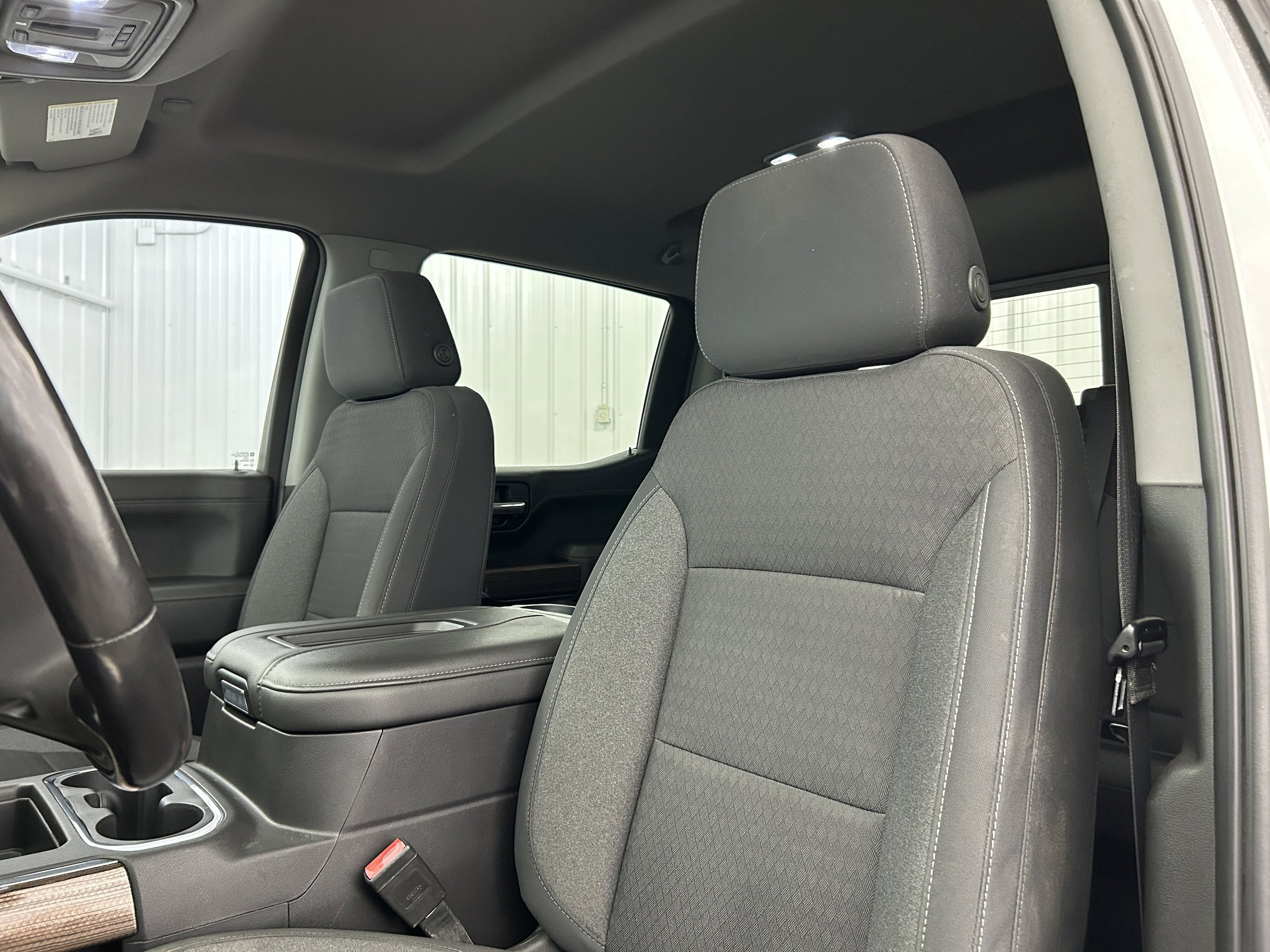 Used 2020 Chevrolet Silverado 1500 LT Trail Boss AWD/4WD image 24