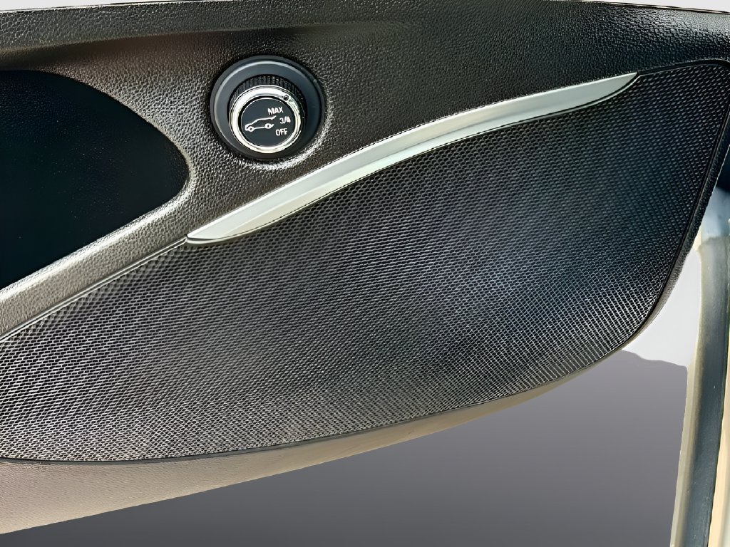 Used 2021 Buick Enclave Essence FWD image 18