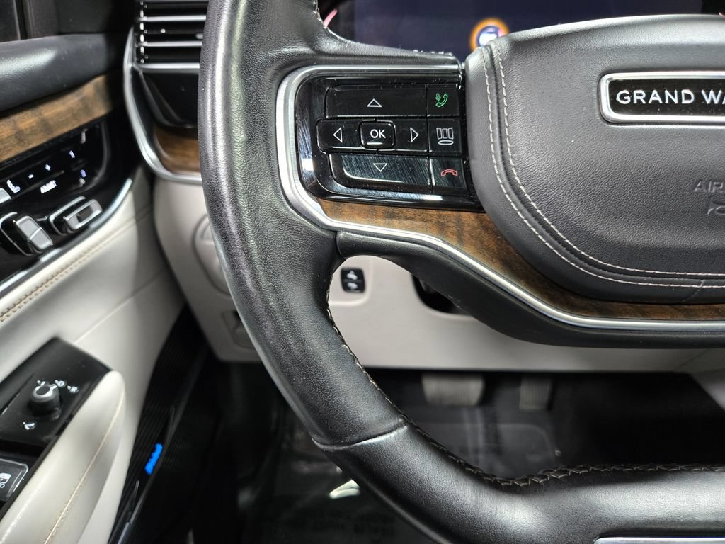 Used 2022 Jeep Grand Wagoneer Series II w/ Premium Group II AWD/4WD image 15