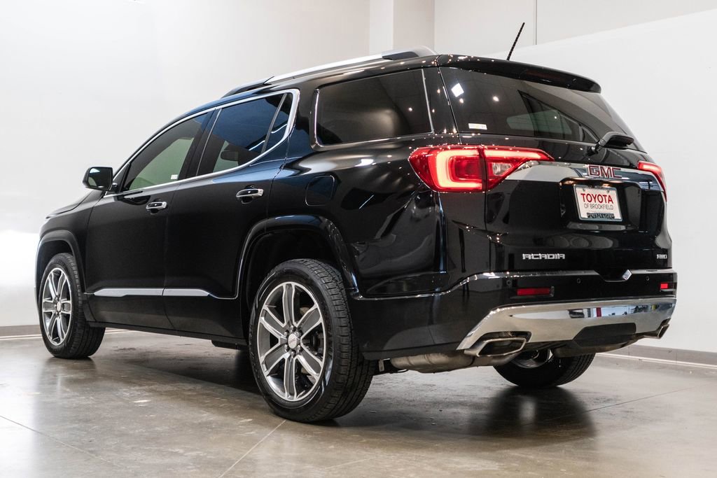 Used 2017 GMC Acadia Denali w/ Technology Package image 7