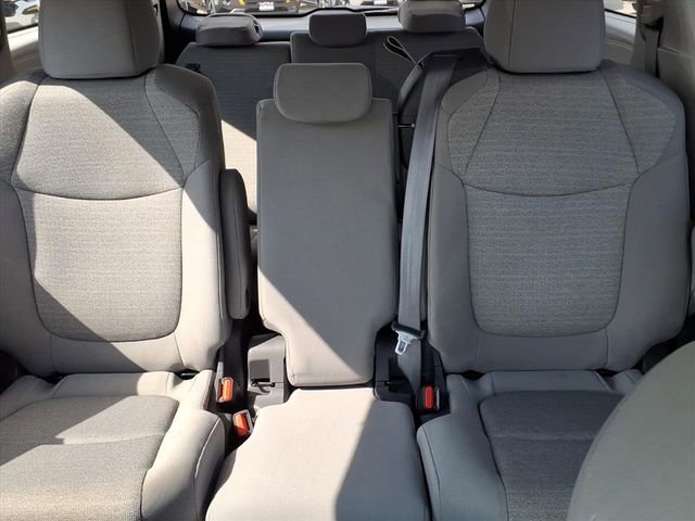 Used 2021 Toyota Sienna LE w/ LE Plus Package image 16