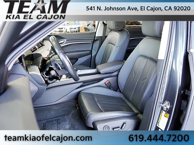 Used 2024 Audi Q8 e-tron Premium Plus AWD/4WD image 16