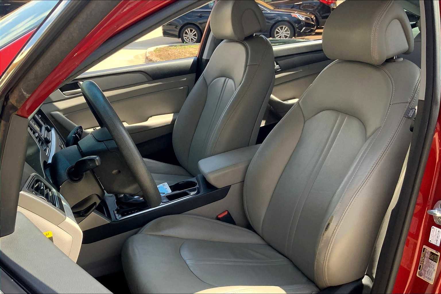 Used 2016 Hyundai Sonata SE image 8