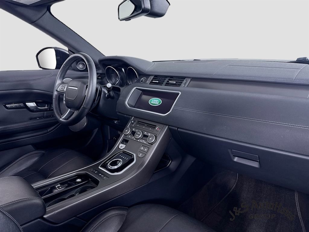 Used 2018 Land Rover Range Rover Evoque SE Dynamic image 36