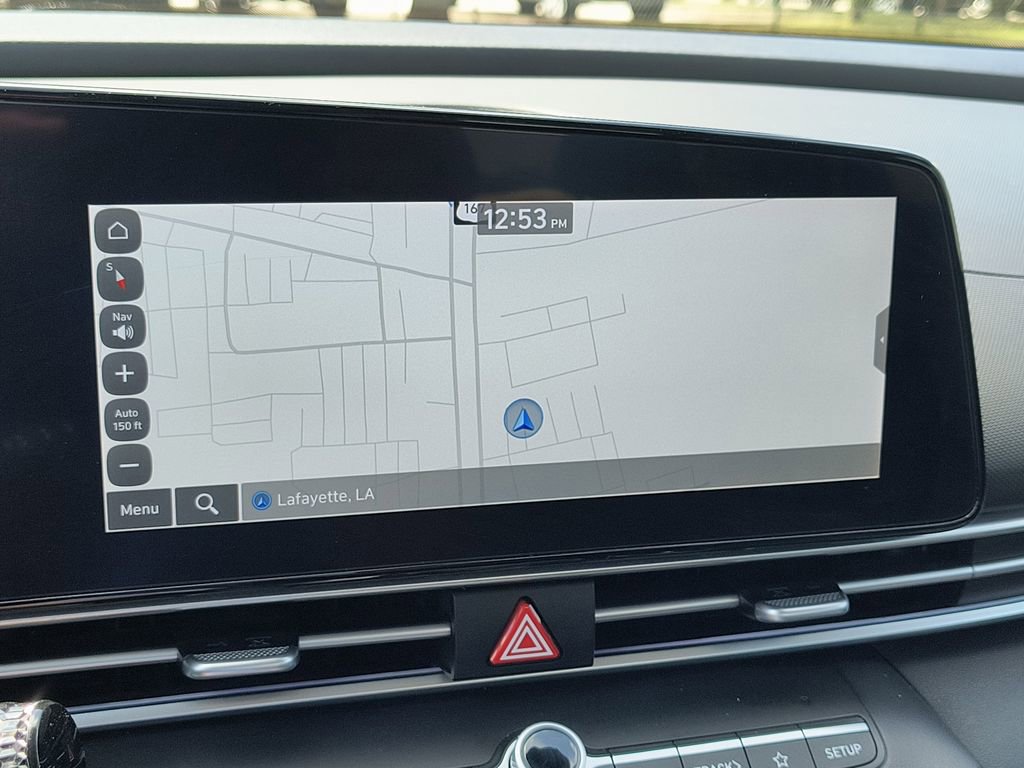 Used 2024 Hyundai Elantra Limited image 36