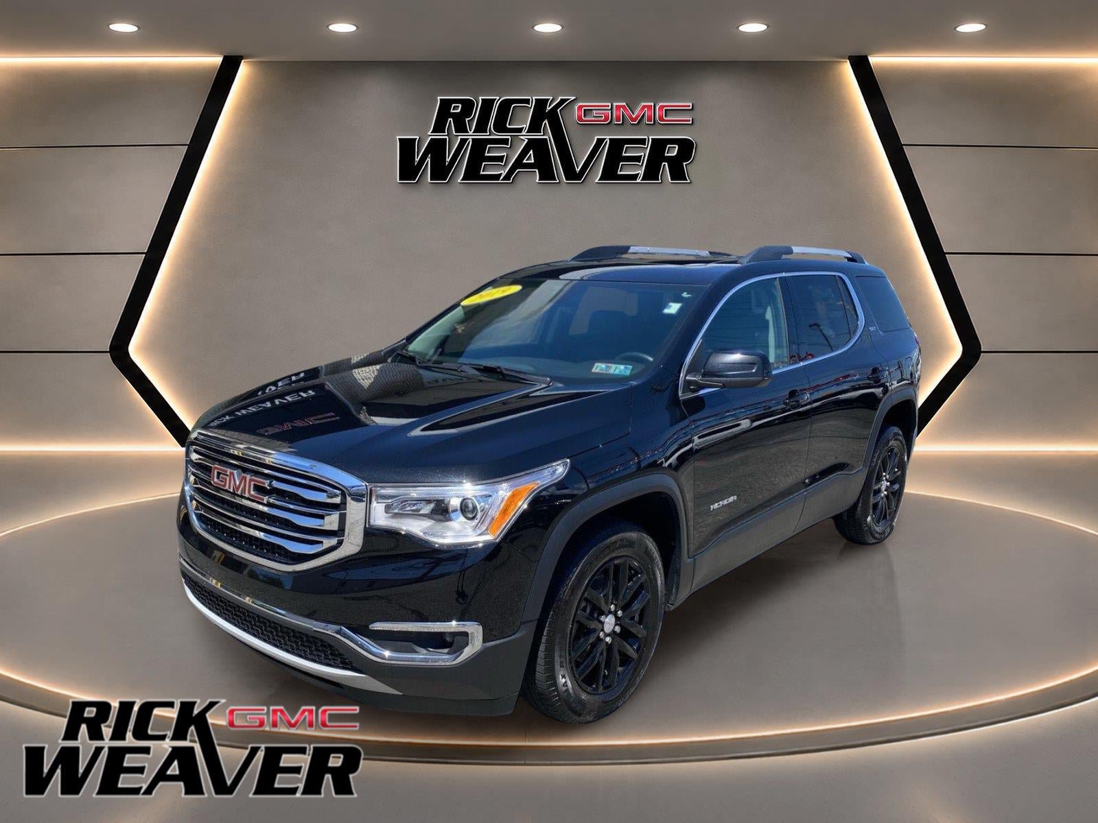 Used 2019 GMC Acadia SLT AWD/4WD image 1