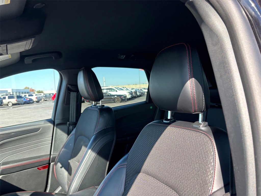 Used 2025 Ford Escape ST-Line image 13