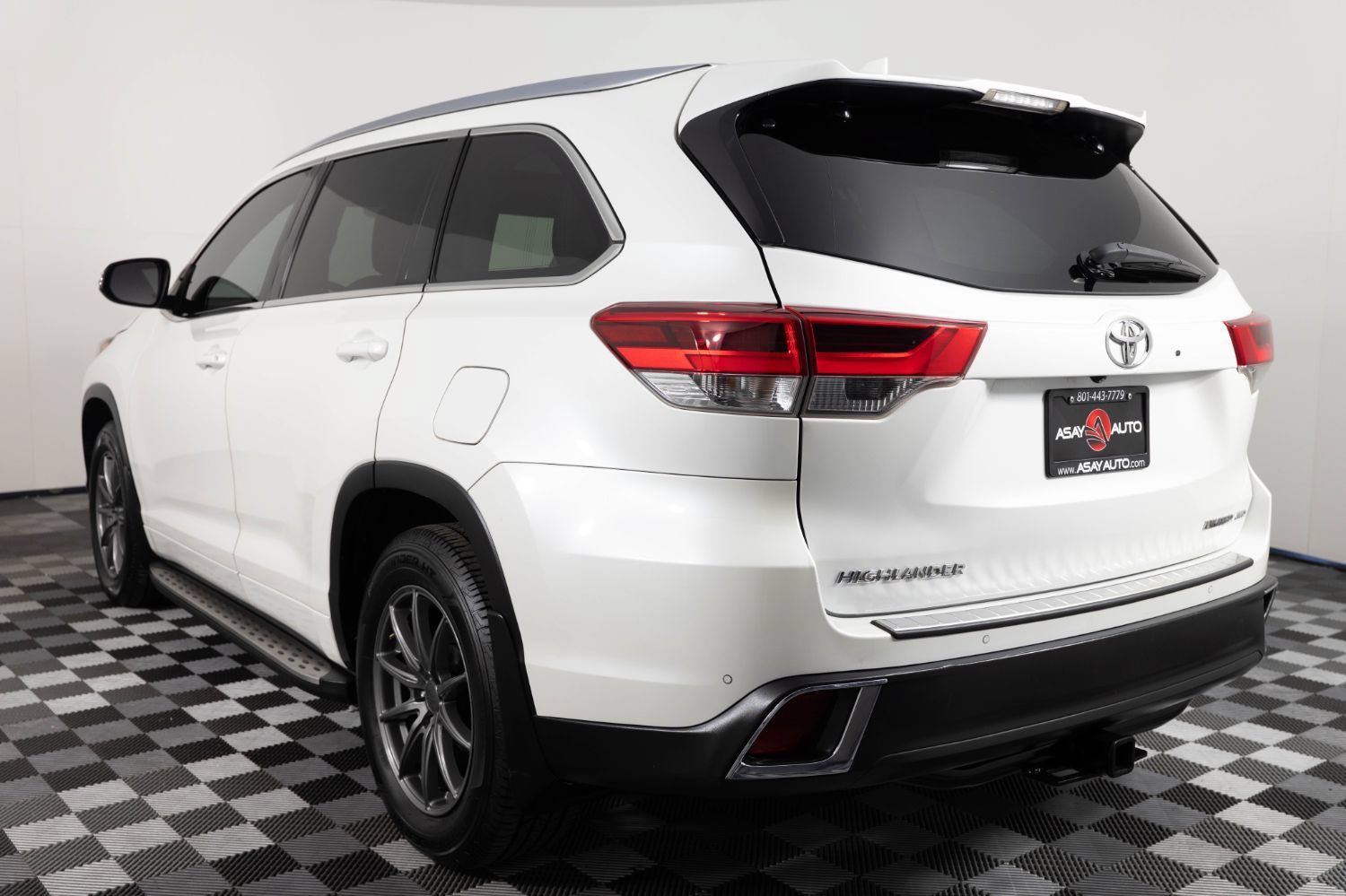 Used 2019 Toyota Highlander Limited Platinum AWD/4WD image 5