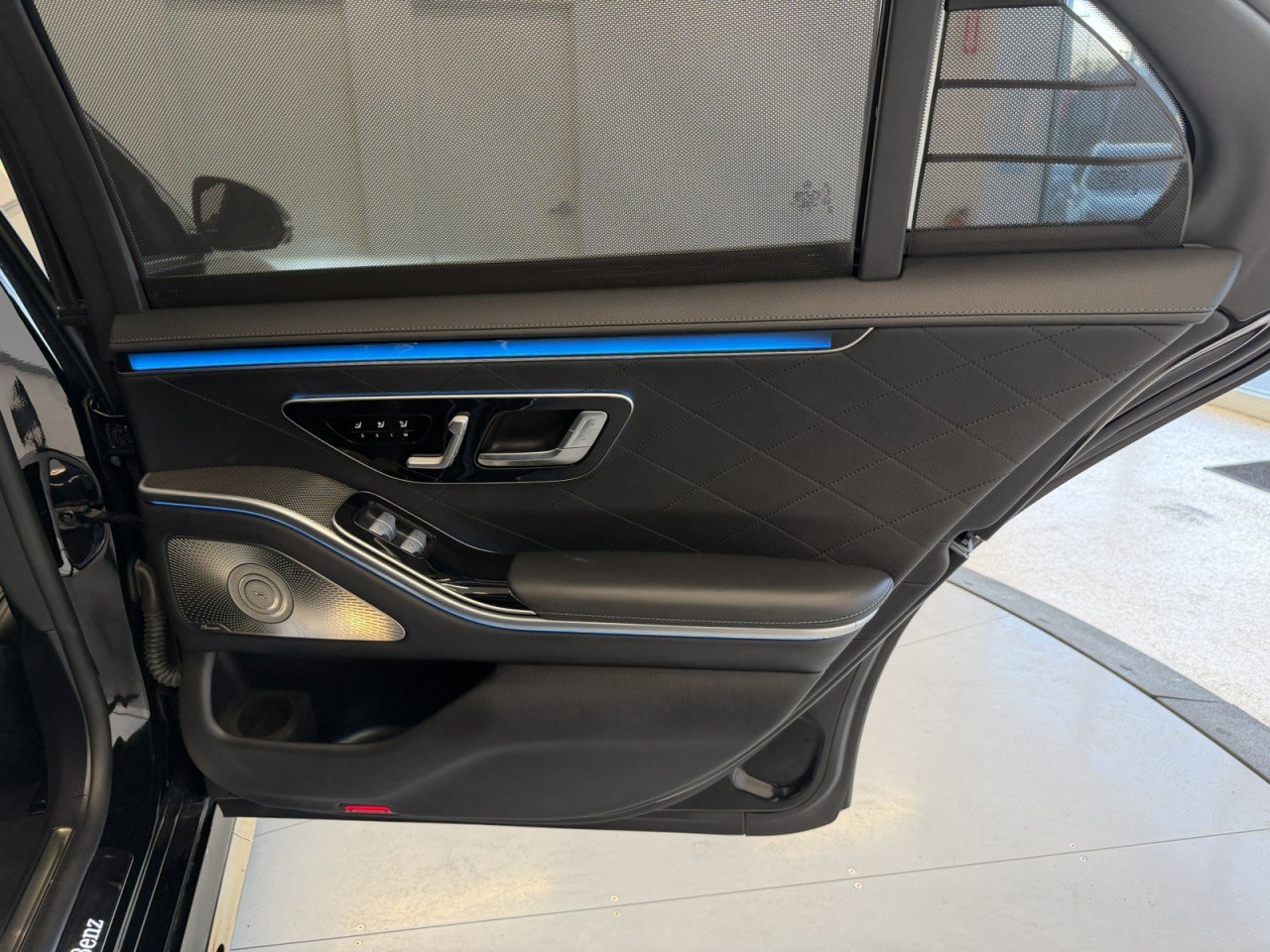 Used 2022 Mercedes-Benz S 580 4MATIC Sedan image 46