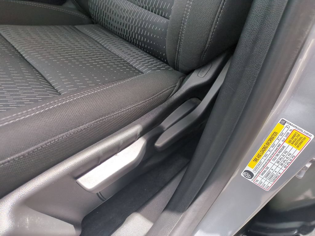 Used 2025 Chevrolet Equinox LT AWD/4WD image 11