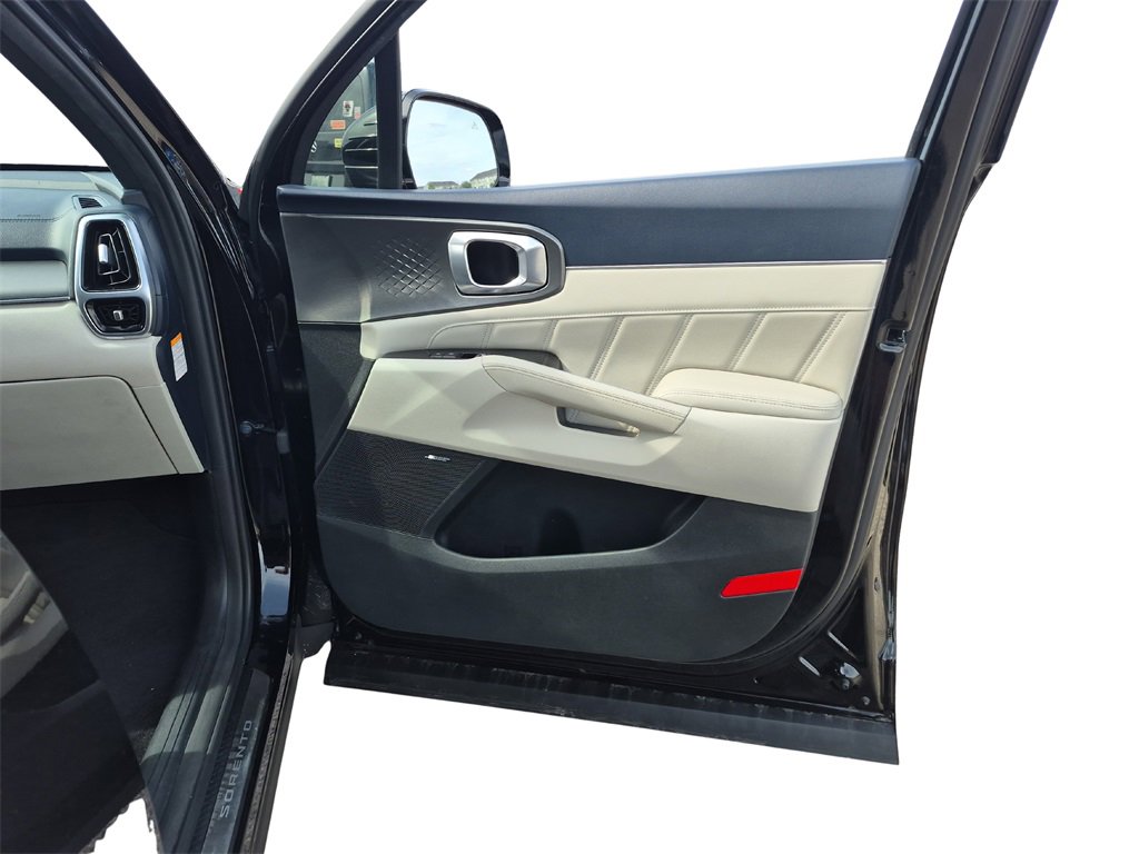 Used 2022 Kia Sorento SX Prestige image 30