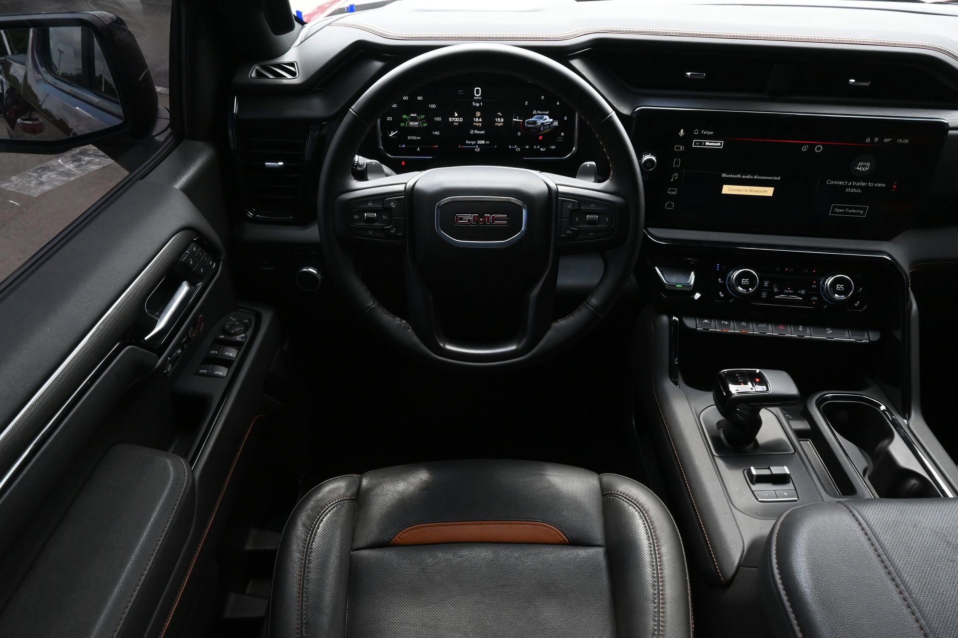 Used 2026 GMC Sierra 1500 AT4 w/ AT4 Premium Package AWD/4WD image 9