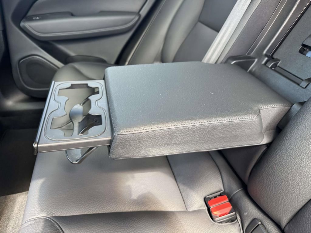 Certified 2023 Volvo XC60 B5 Plus w/ Climate Package image 10