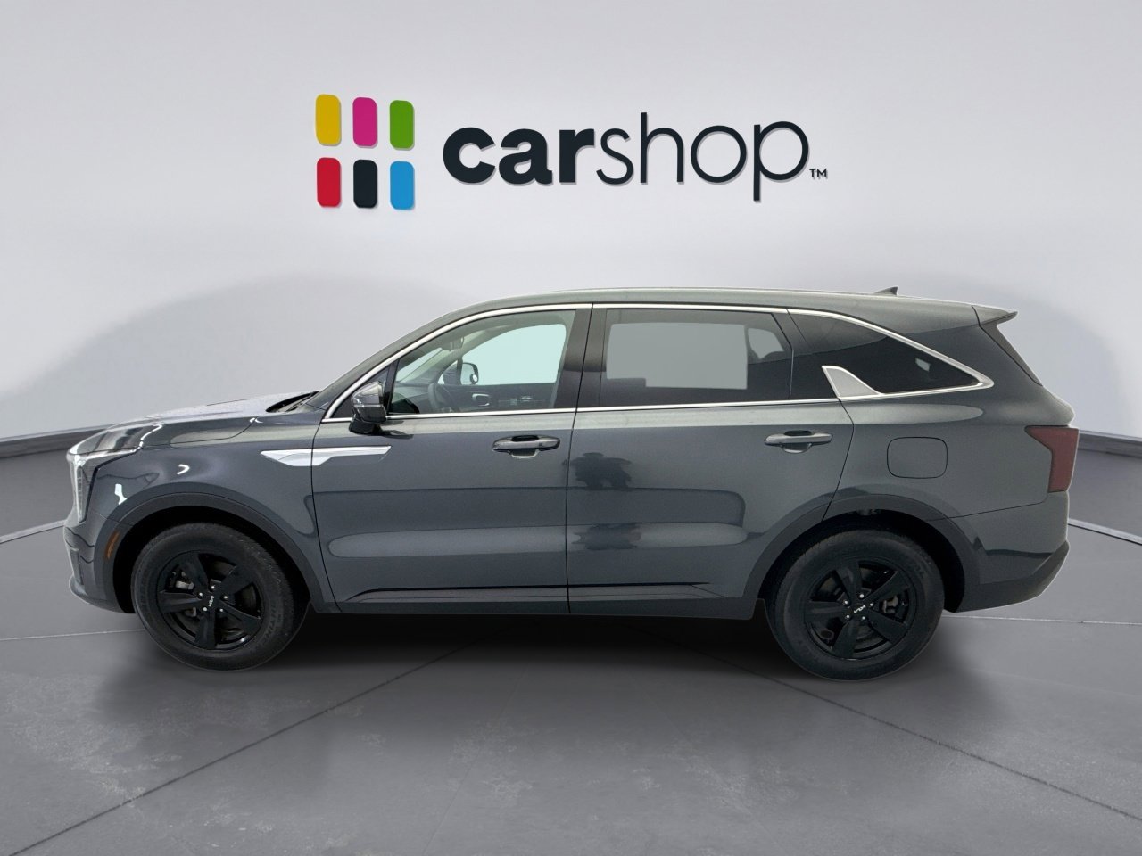 Used 2025 Kia Sorento LX FWD image 2
