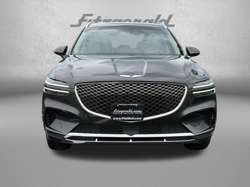 Used 2025 Genesis GV70 2.5T AWD/4WD image 3