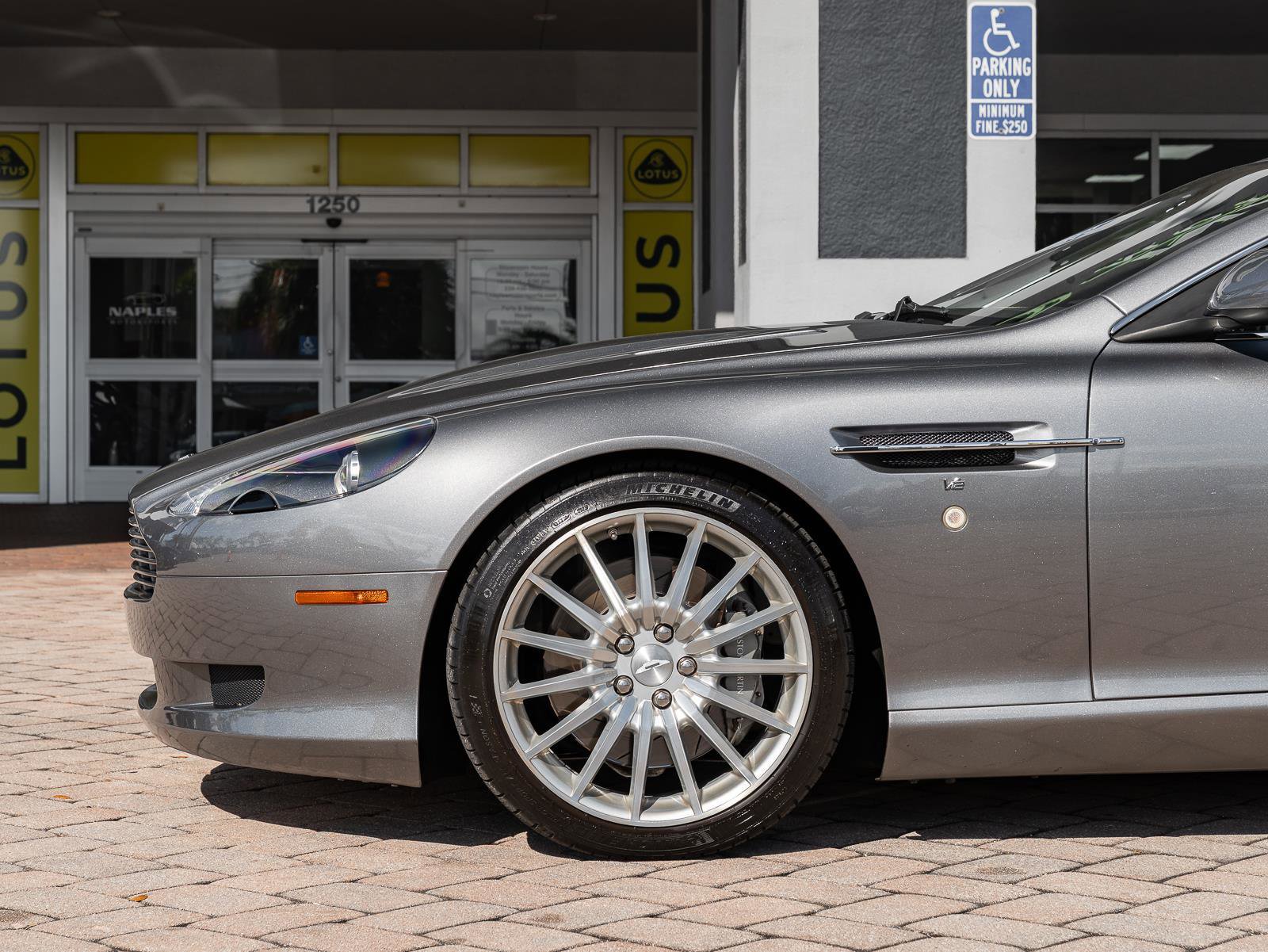 Used 2006 Aston Martin DB9 Volante image 31