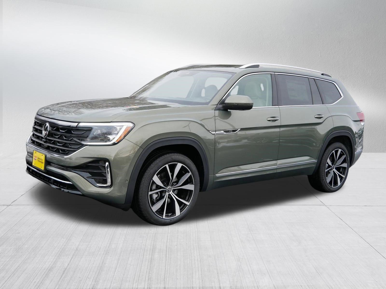 New 2026 Volkswagen Atlas SEL Premium R-Line image 2