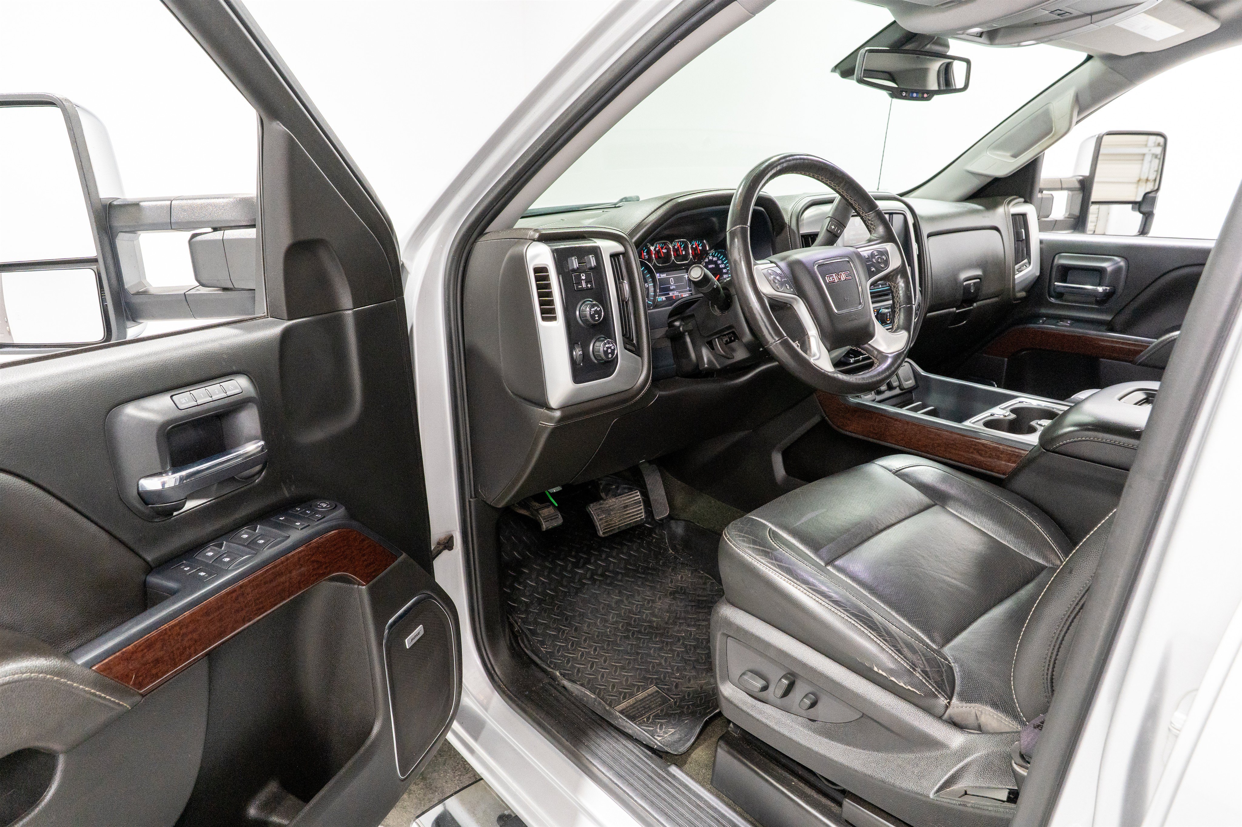 Used 2018 GMC Sierra 1500 SLT w/ SLT Premium Package AWD/4WD image 12