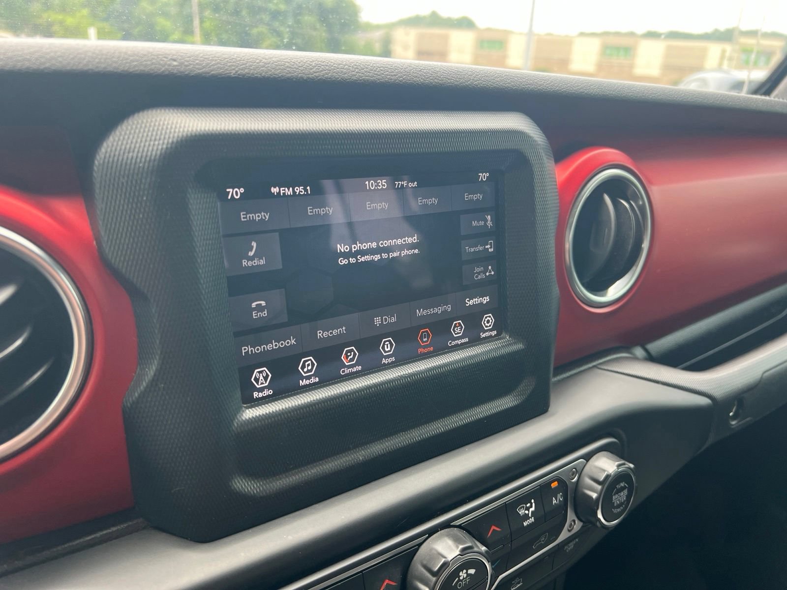 Used 2020 Jeep Gladiator Rubicon AWD/4WD image 16
